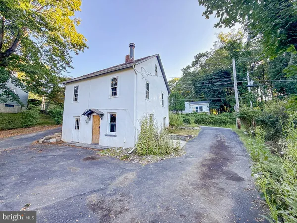 $185,000 | 3112 Honeysuckle Road, Bethlehem, PA 18015