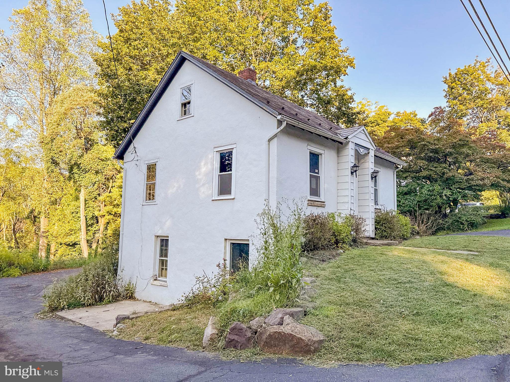 3112 Honeysuckle Road Bethlehem, PA 18015 - Photo 7 of 34