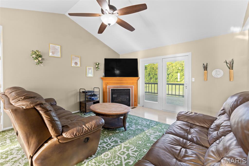1036 Ridgewood Farms Farmington, MO 63640 - Photo 16 of 55