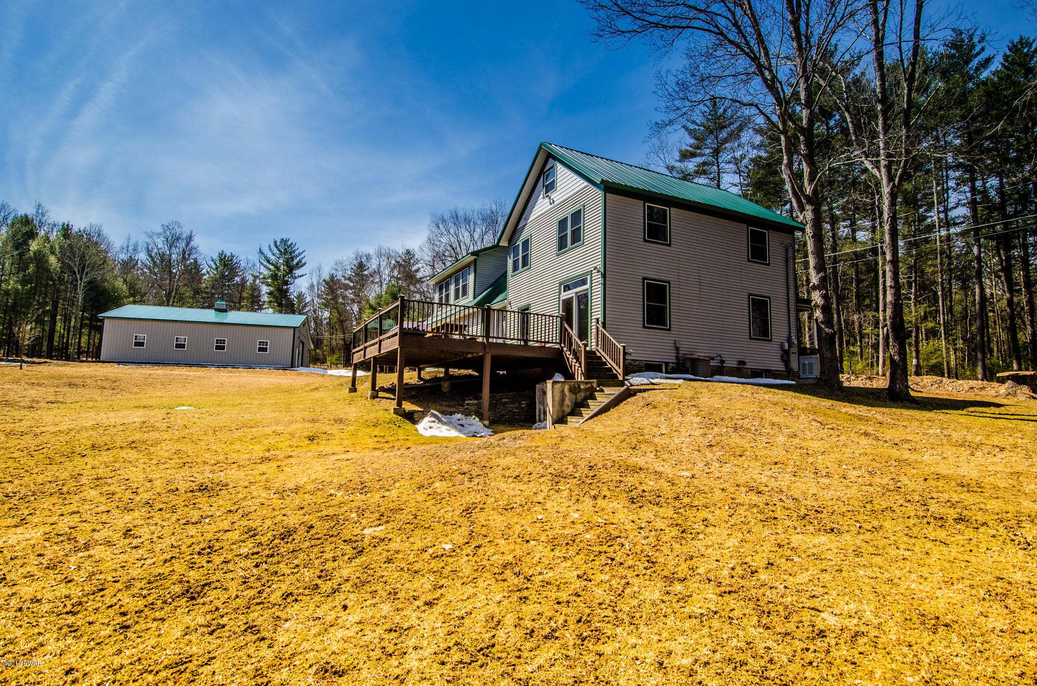 122 Graystone Road Hawley, PA 18428 - Photo 7 of 32 DSC_9350
