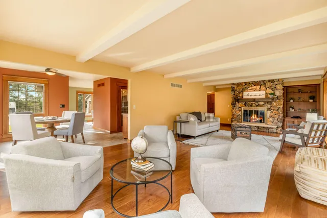 $1,200,000 | 7200 Cork Lane, Erin, WI 53027