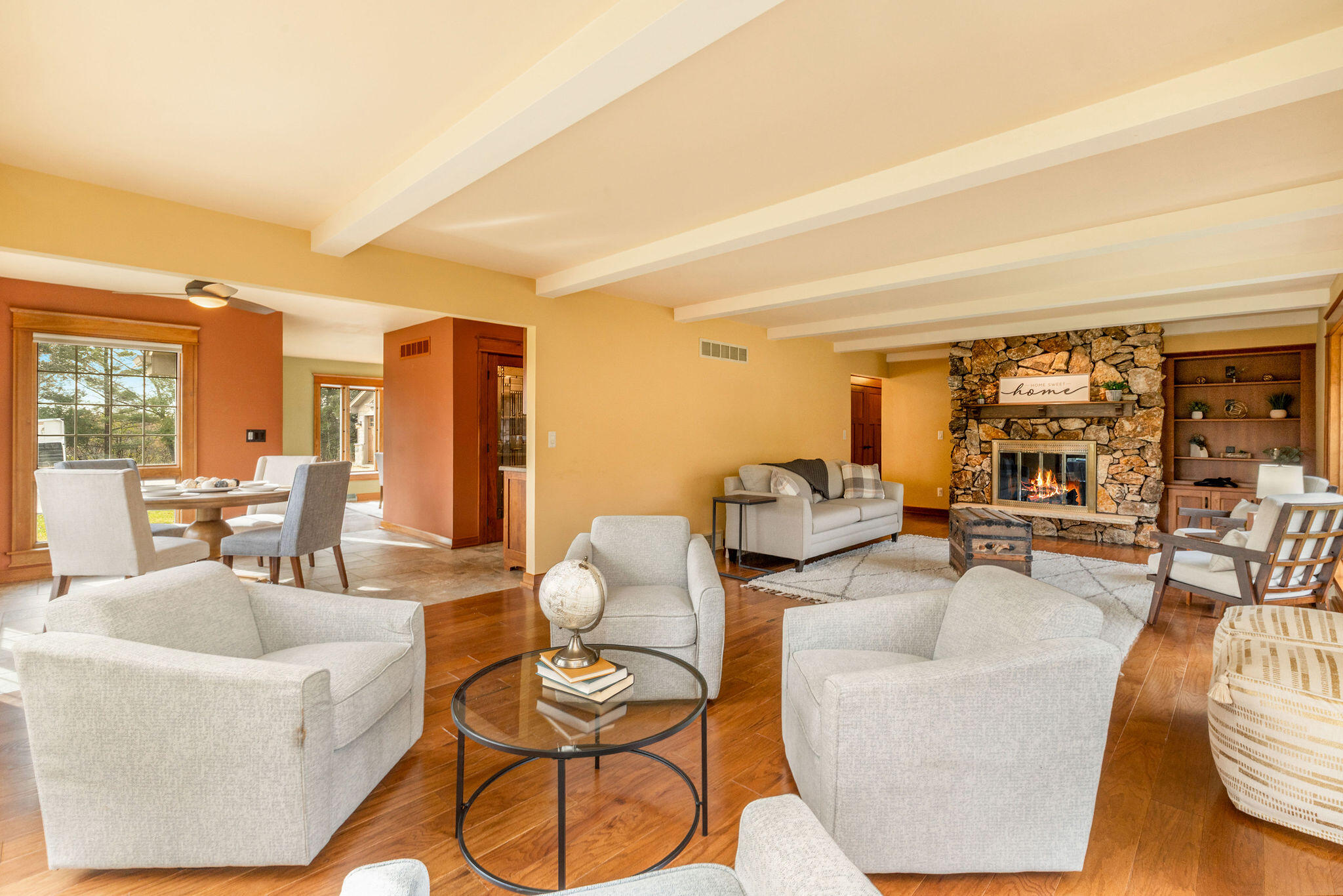 7200 Cork Lane Erin, WI 53027 - Photo 11 of 40 Living Room