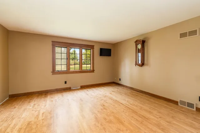 $1,200,000 | 7200 Cork Lane, Erin, WI 53027