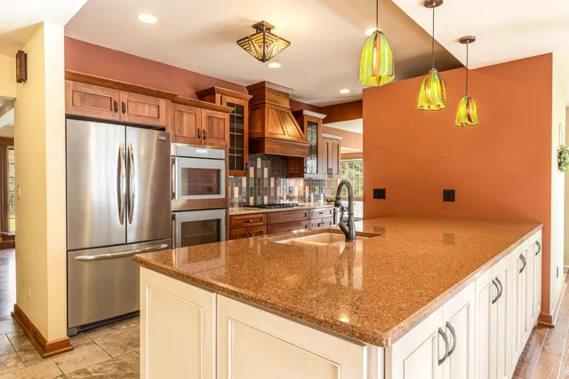 $1,200,000 | 7200 Cork Lane, Erin, WI 53027