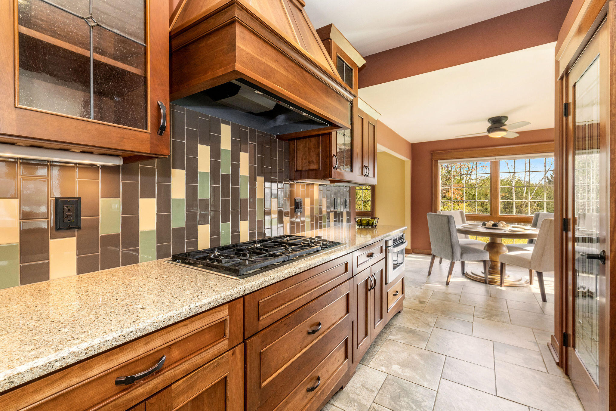7200 Cork Lane Erin, WI 53027 - Photo 5 of 40 Kitchen and Breakfast Nook