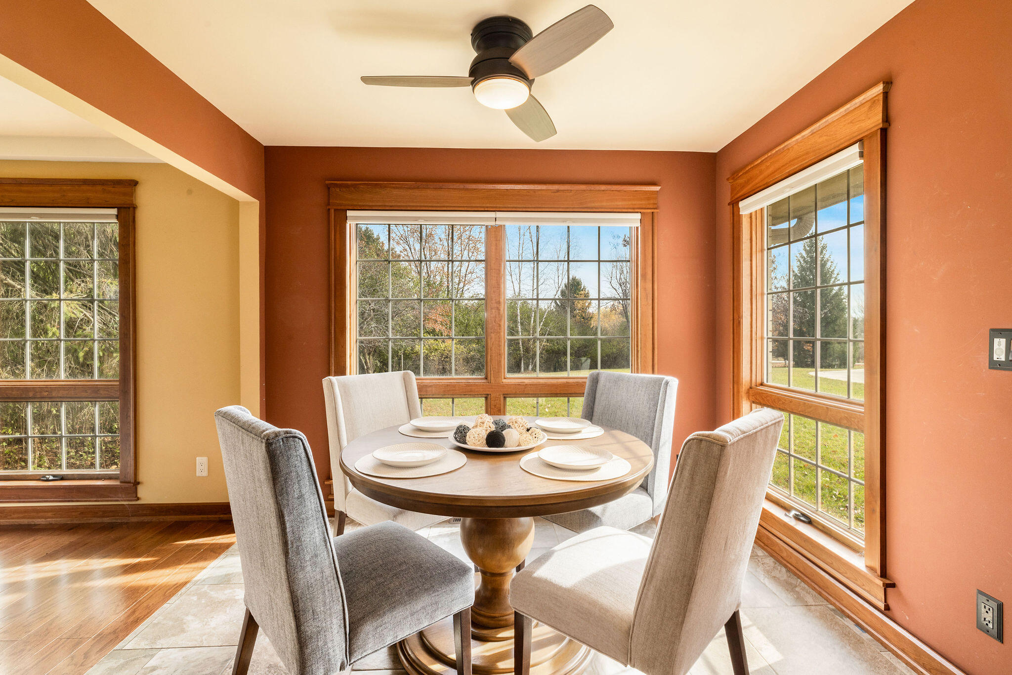 7200 Cork Lane Erin, WI 53027 - Photo 6 of 40 Breakfast Nook