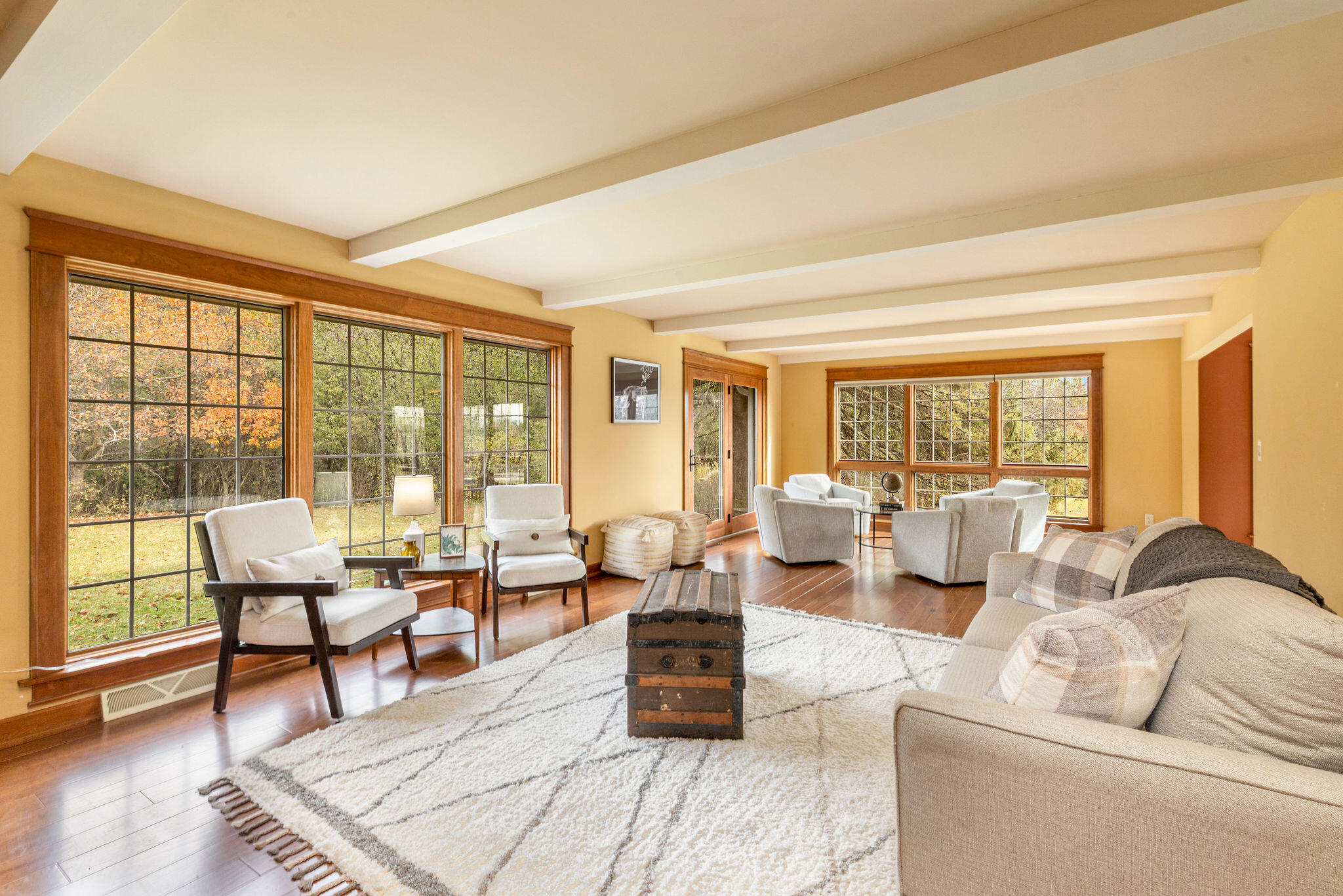 7200 Cork Lane Erin, WI 53027 - Photo 9 of 40 Living Room