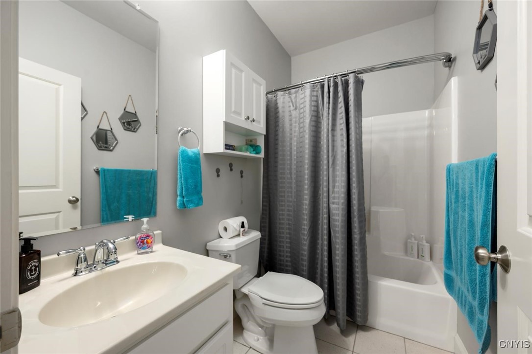 203 Marine View Drive Sullivan, NY 13037 - Photo 19 of 41 Master suite#2 full bath