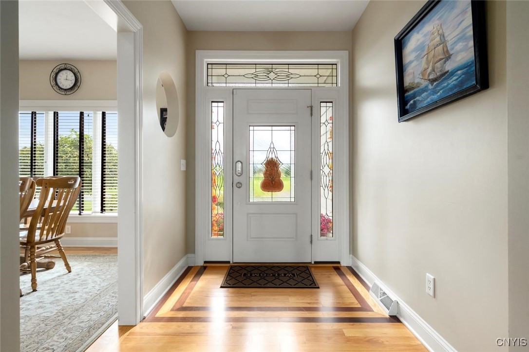 203 Marine View Drive Sullivan, NY 13037 - Photo 5 of 41 Spacious foyer