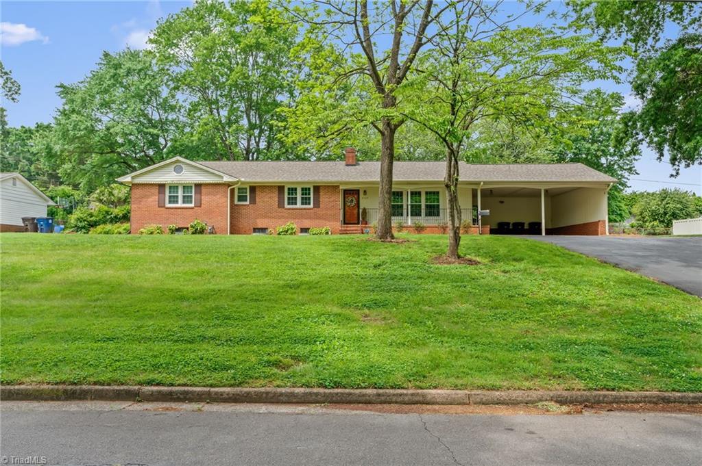 2724 Tudor Road Winston-Salem, NC 27106 - Photo 1 of 50 Gallery Image 1