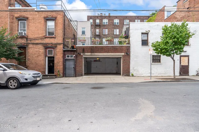 $759,900 | 197 Lark Street, Albany, NY 12210