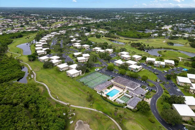 $130,000 | 8 Vista Gdns Trail, Unit 201, Vero Beach, FL 32962