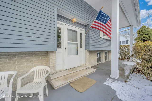 $250,000 | 34 White Birch Road, Dalton, PA 18414