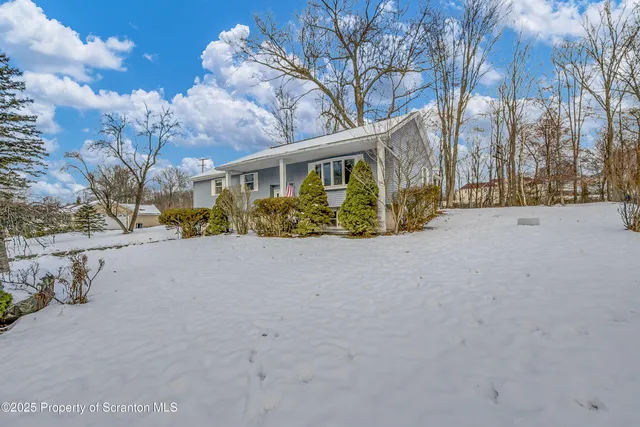 $250,000 | 34 White Birch Road, Dalton, PA 18414