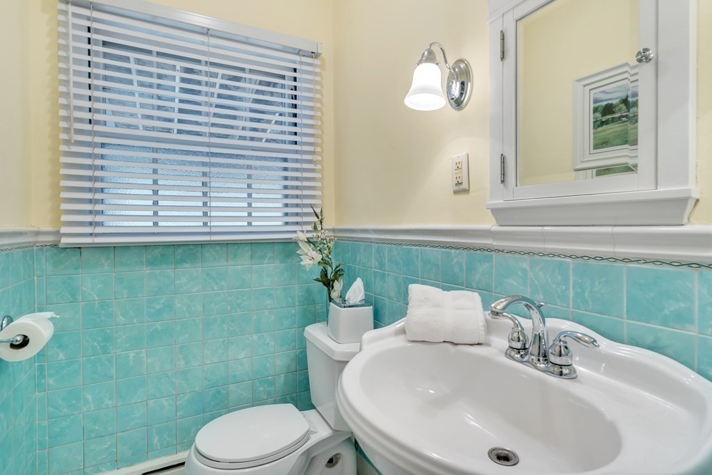 821 Boston Post Road Sudbury, MA 01776 - Photo 14 of 34