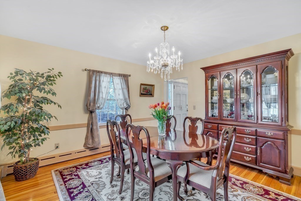 821 Boston Post Road Sudbury, MA 01776 - Photo 5 of 34