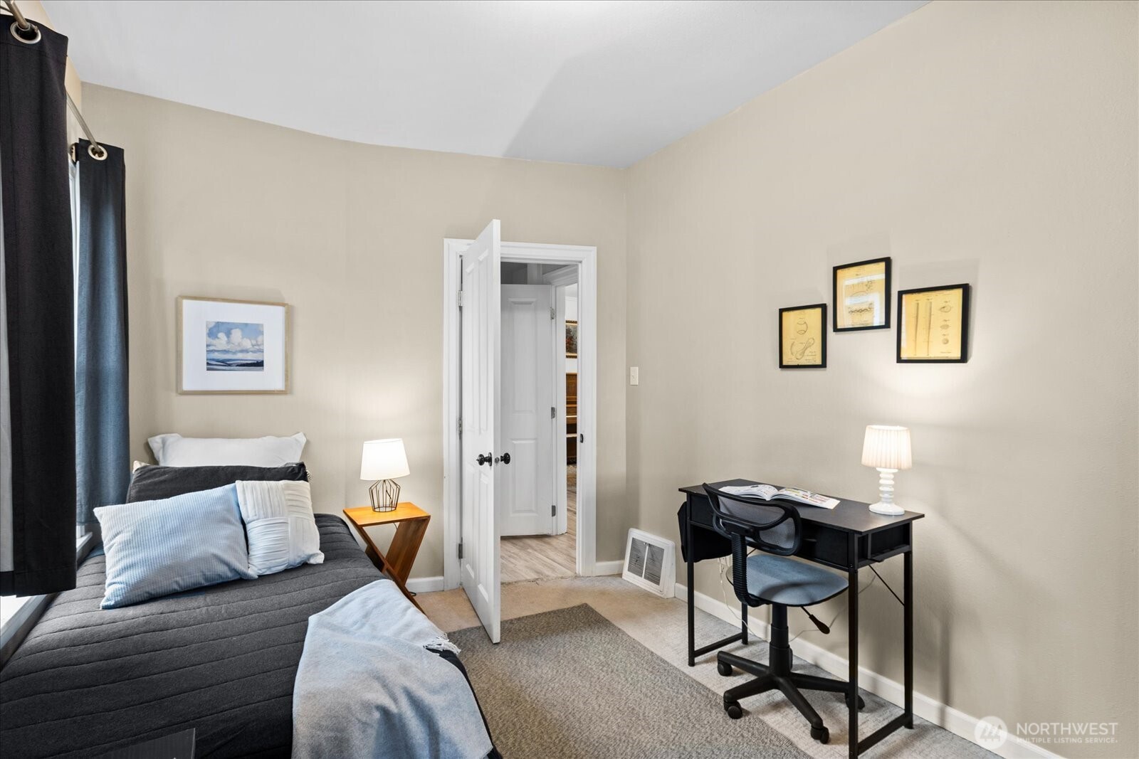 2513 Cleveland Avenue Everett, WA 98201 - Photo 18 of 38