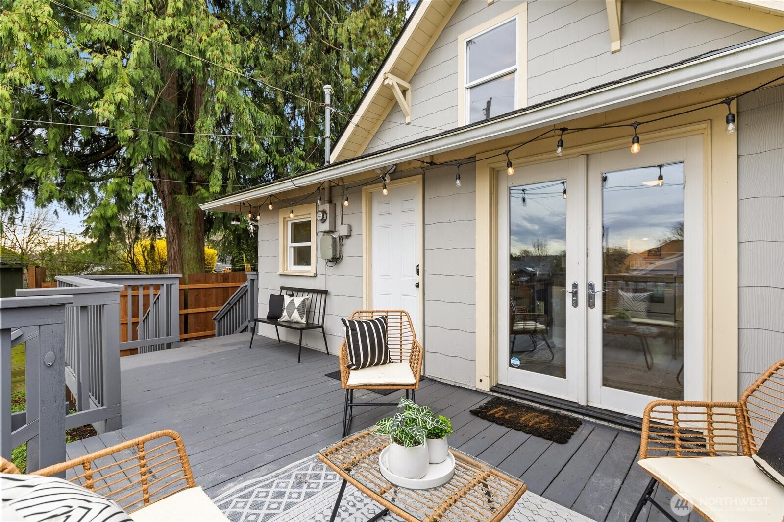 2513 Cleveland Avenue Everett, WA 98201 - Photo 30 of 38