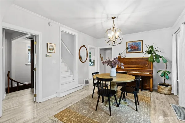 $650,000 | 2513 Cleveland Avenue, Everett, WA 98201