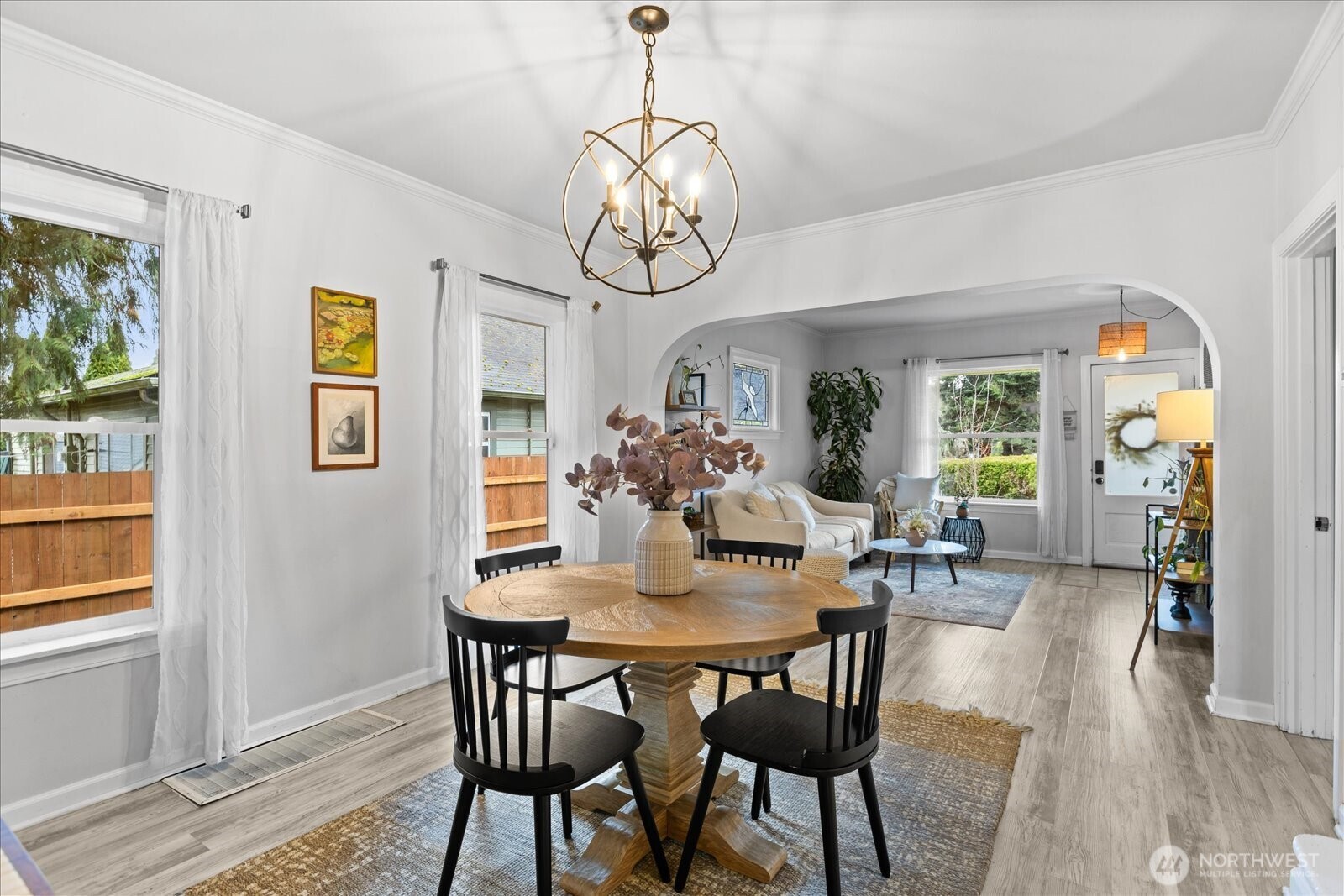 2513 Cleveland Avenue Everett, WA 98201 - Photo 8 of 38