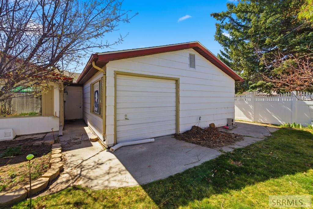 545 Collins Street Blackfoot, ID 83221 - Photo 43 of 57