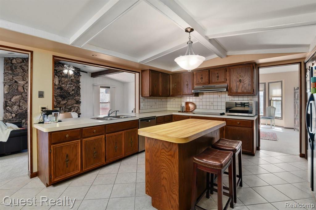 283 Tanglewood Drive Rochester, MI 48309 - Photo 7 of 29