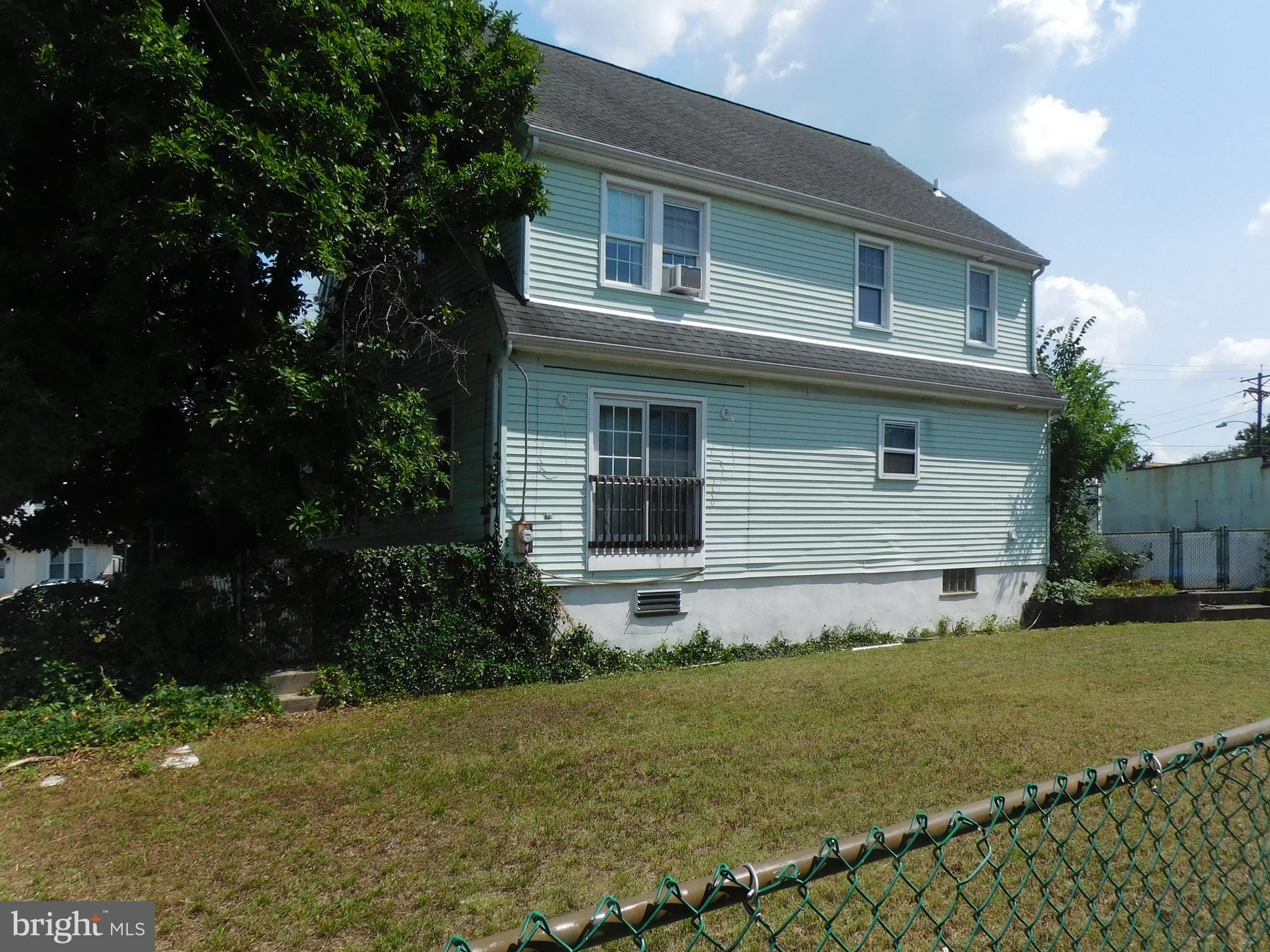 339 East Washington Street Riverside, NJ 08075 - Photo 5 of 53 Side view of home to adjacent lot.