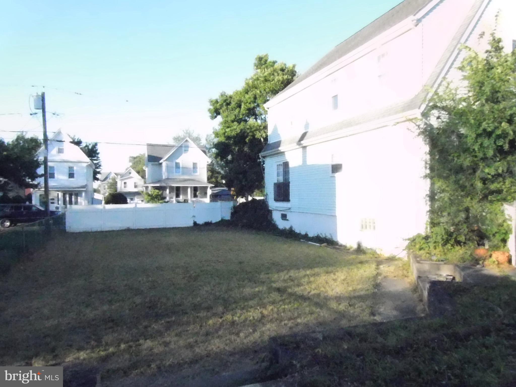339 East Washington Street Riverside, NJ 08075 - Photo 6 of 53