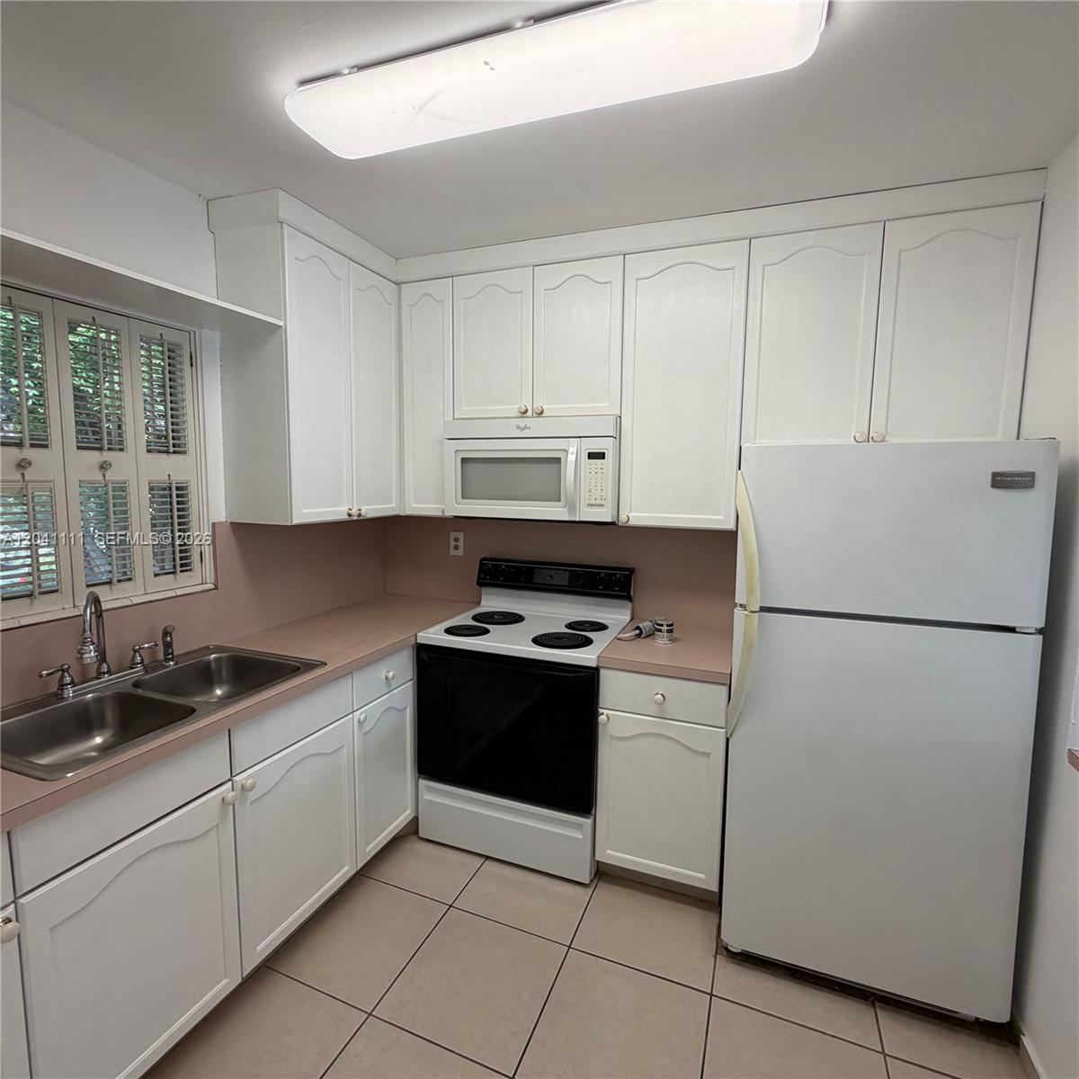 7505 Southwest 82nd Street, Unit 206 Miami, FL 33143 - Photo 8 of 14