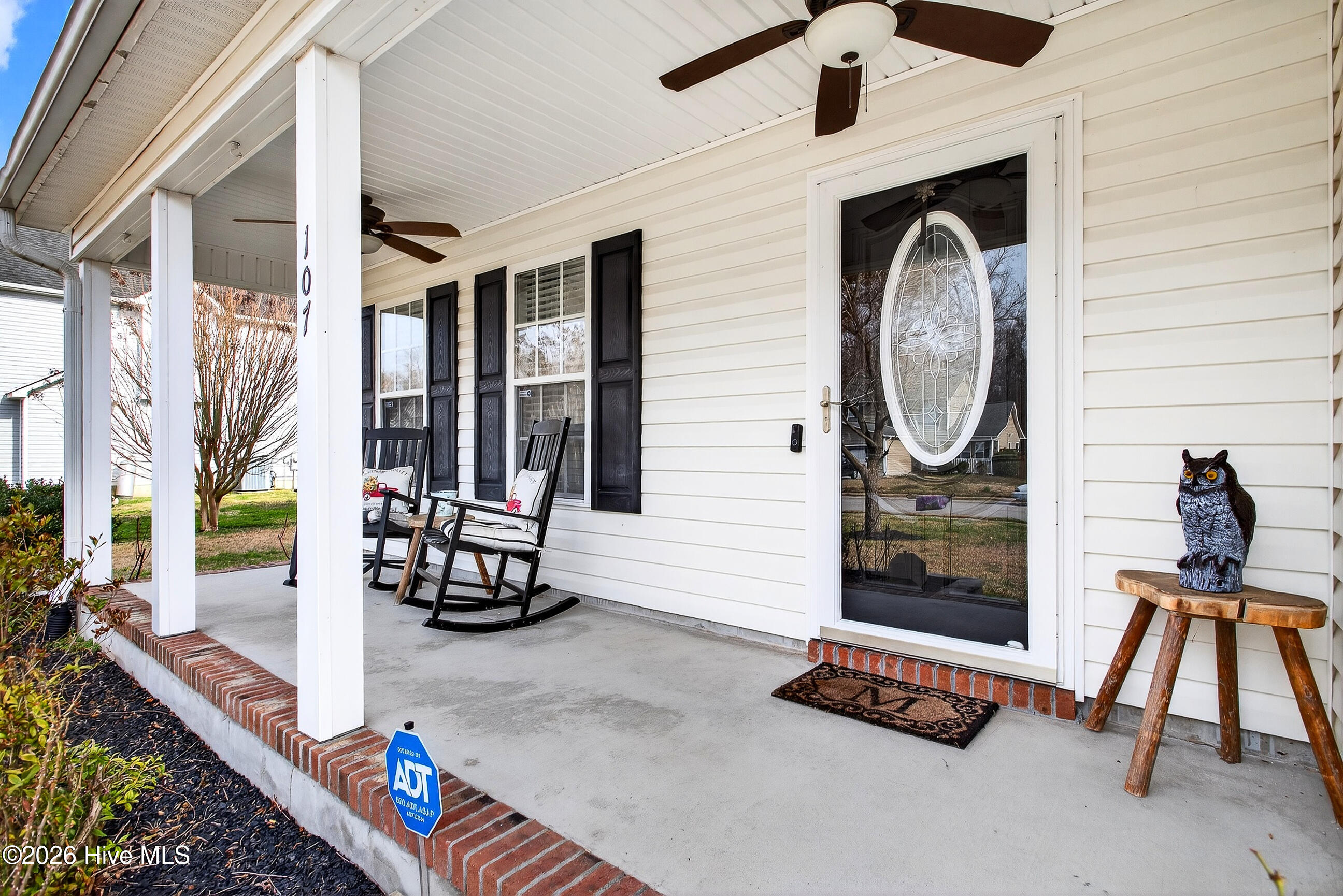 107 Brookhaven Drive Richlands, NC 28574 - Photo 4 of 34 04