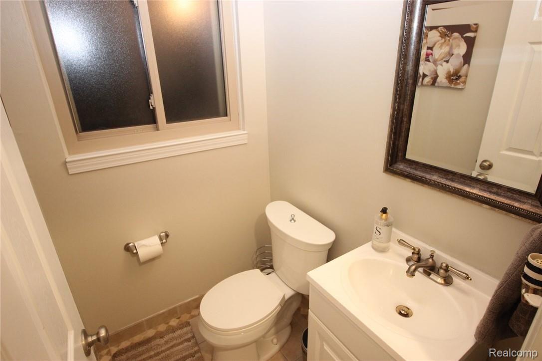 47445 Barbara Road Macomb, MI 48044 - Photo 23 of 28 IMG_2224.JPG