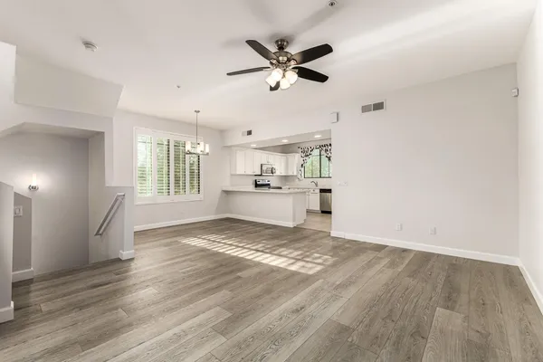$2,295 | 2315 North 52nd Street, Unit 110, Phoenix, AZ 85008