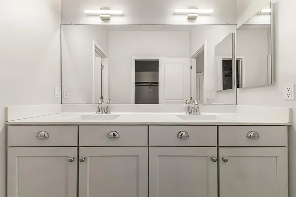 $2,295 | 2315 North 52nd Street, Unit 110, Phoenix, AZ 85008