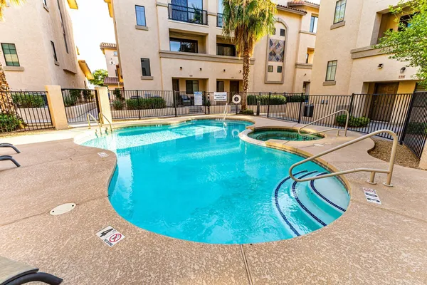 $2,295 | 2315 North 52nd Street, Unit 110, Phoenix, AZ 85008
