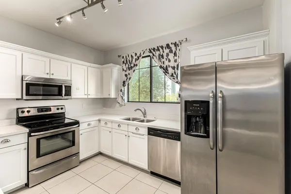 $2,295 | 2315 North 52nd Street, Unit 110, Phoenix, AZ 85008