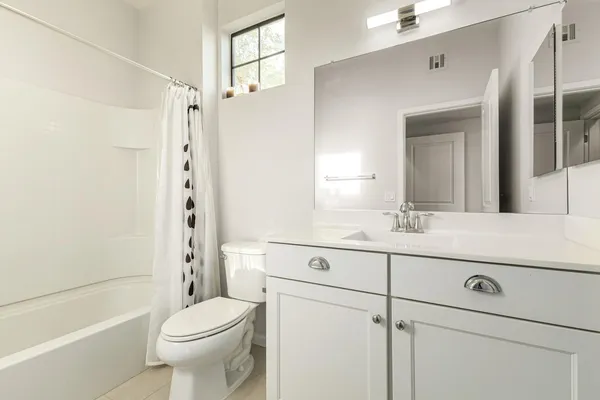 $2,295 | 2315 North 52nd Street, Unit 110, Phoenix, AZ 85008