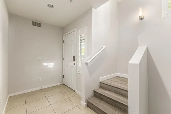 $2,295 | 2315 North 52nd Street, Unit 110, Phoenix, AZ 85008