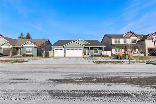 $650,000 | 7948 North Darlena Loop, Coeur D'Alene, ID 83815