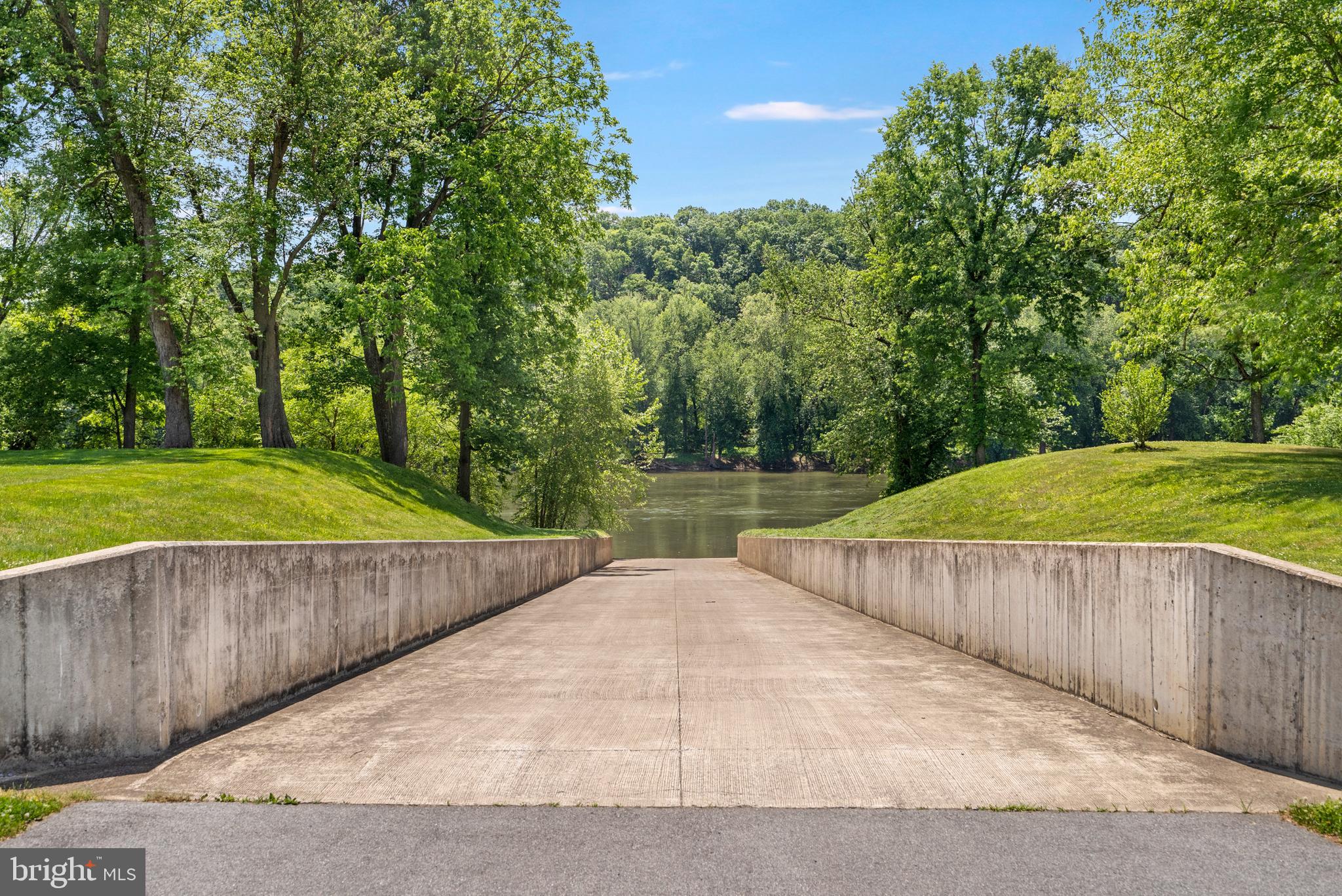 578 Rivanna Run Falling Waters, WV 25419 - Photo 46 of 60