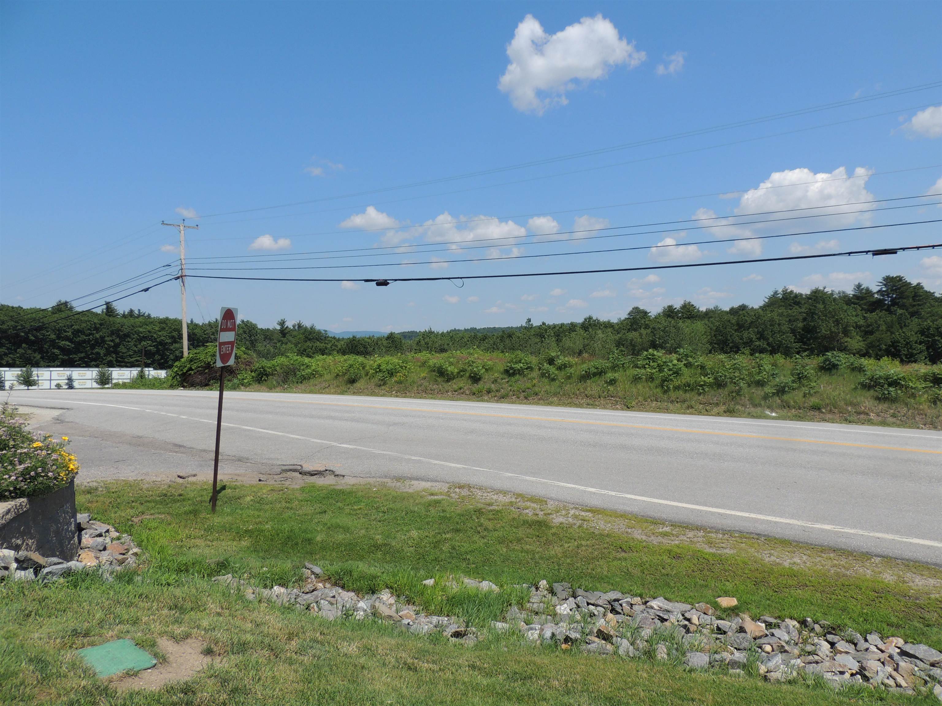 355 Laconia Road Tilton, NH 03276 - Photo 3 of 8