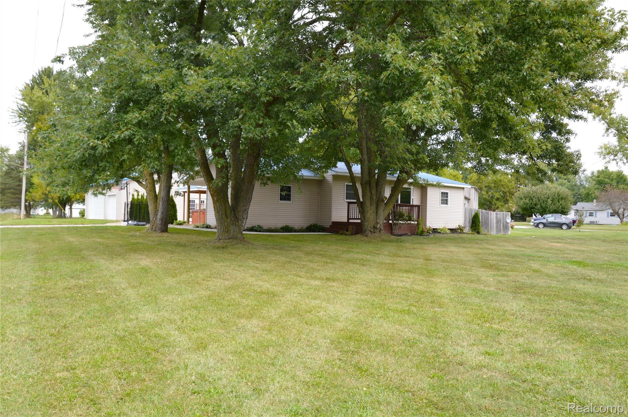 7070 Randee Street Flushing, MI 48433 - Photo 3 of 30 7070 Randee 003.JPG