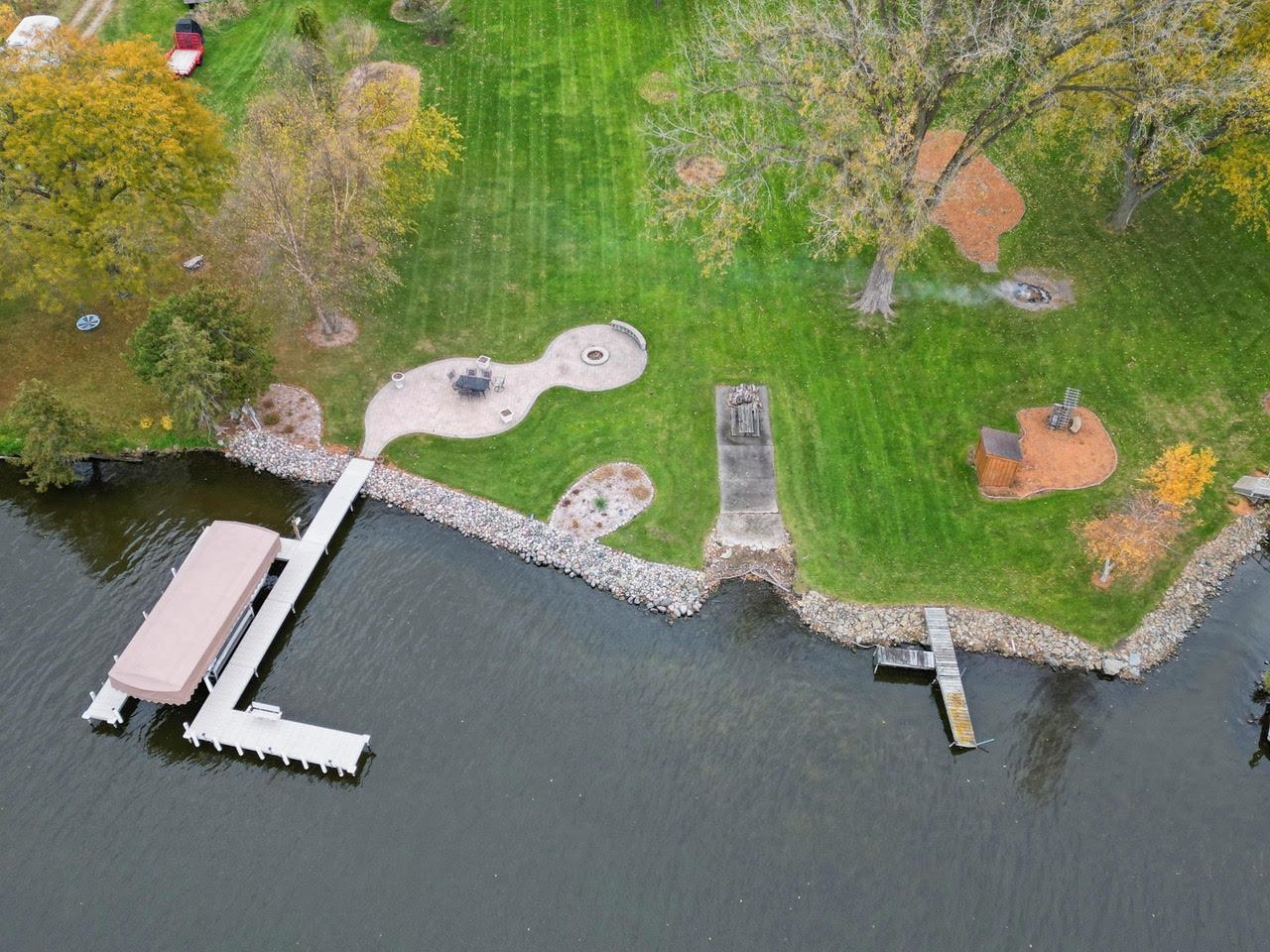 2230 South Riverside Drive Beloit, WI 53511 - Photo 6 of 10