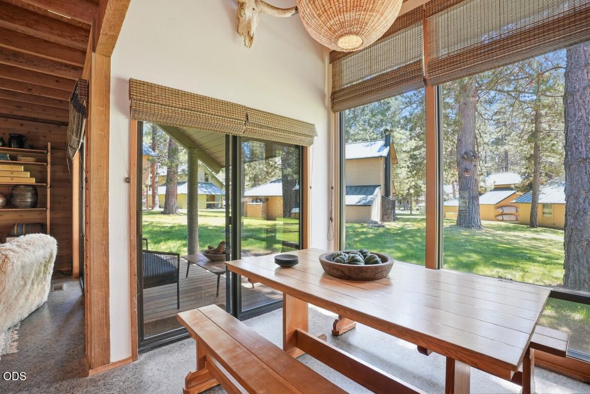 57569 Ranch Cabin Road, Unit 1 Sunriver, OR 97707 - Photo 15 of 34