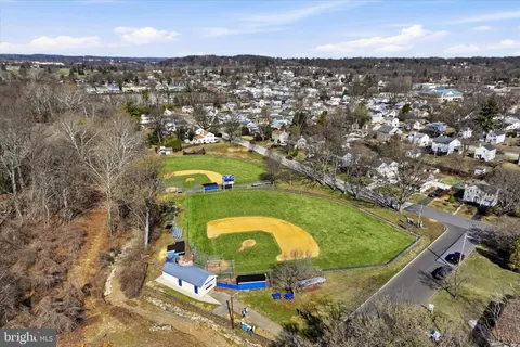 $549,900 | 514 Kingston Road, Oreland, PA 19075