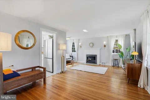 $549,900 | 514 Kingston Road, Oreland, PA 19075