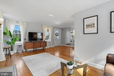 $549,900 | 514 Kingston Road, Oreland, PA 19075