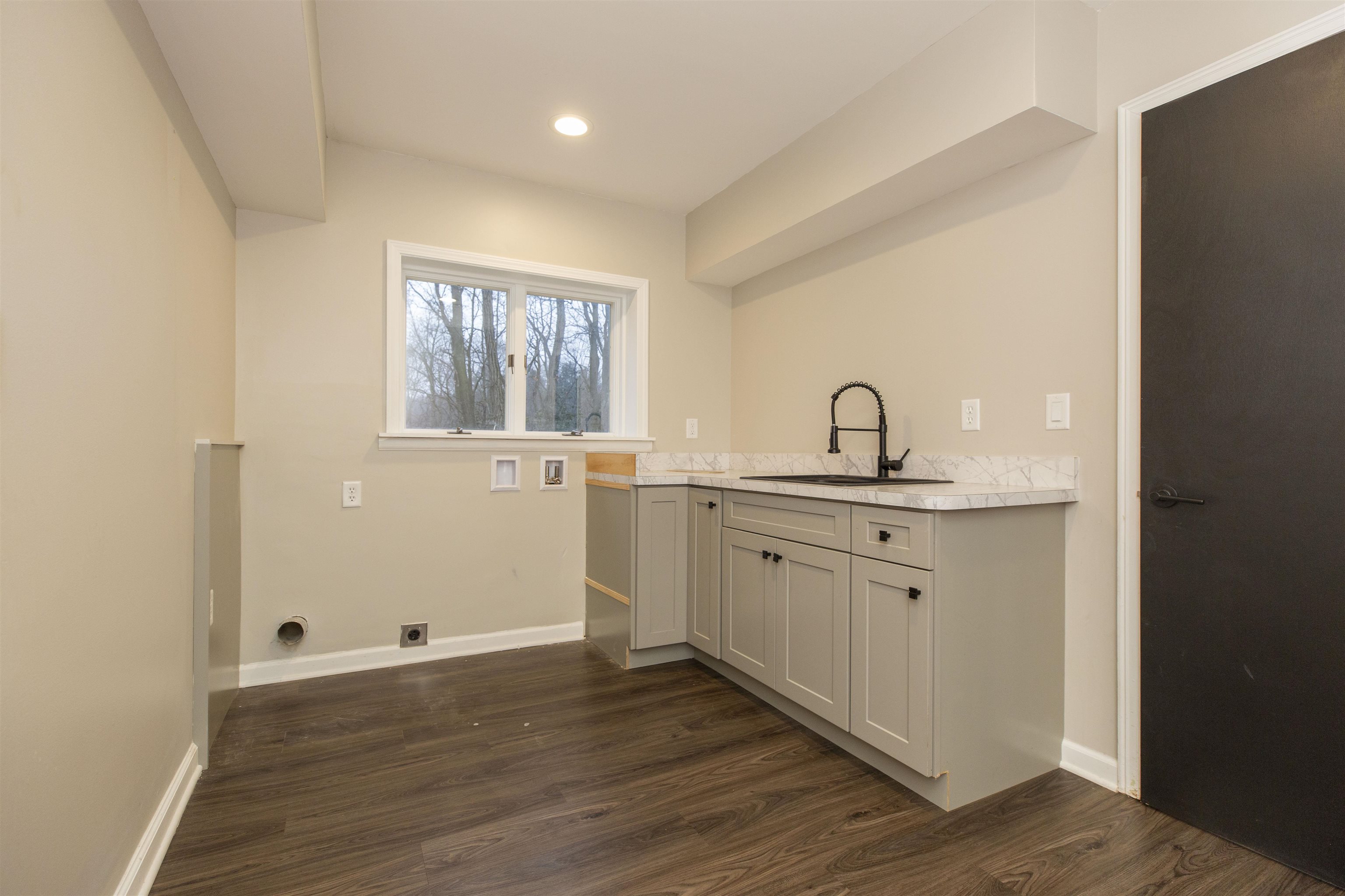 16455 Summit Ridge Road Mishawaka, IN 46544 - Photo 15 of 36 Gallery Image 15