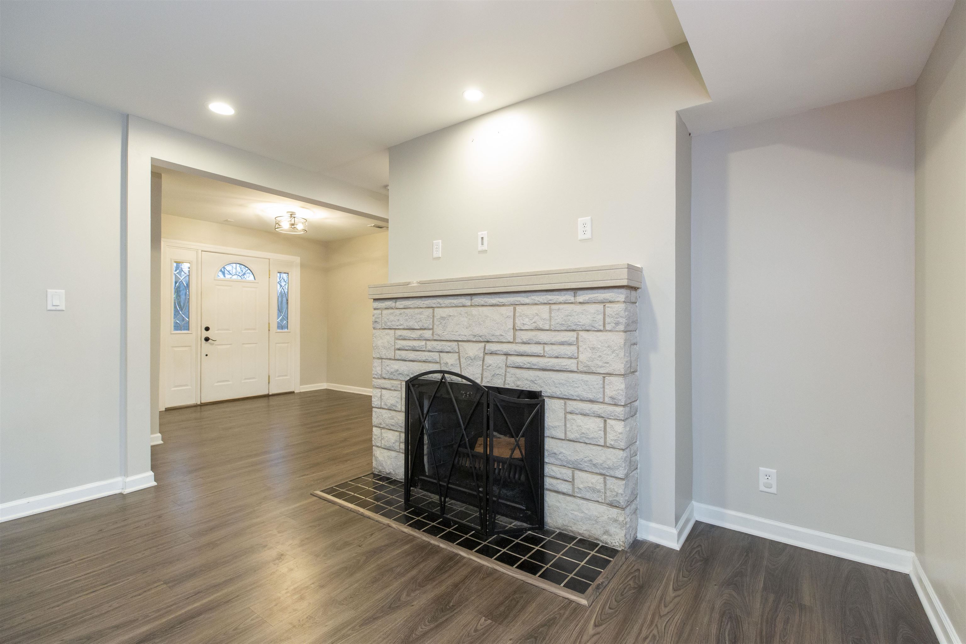 16455 Summit Ridge Road Mishawaka, IN 46544 - Photo 9 of 36 Gallery Image 9
