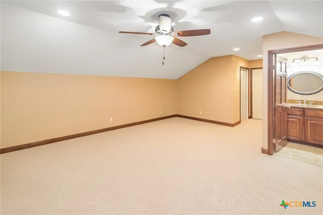 $2,880,000 | 19449-19587 Fm 530, Hallettsville, TX 77964