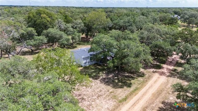 $2,880,000 | 19449-19587 Fm 530, Hallettsville, TX 77964